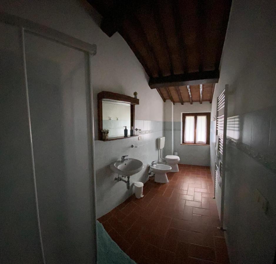 Masso Alle Rose Di Santarsiero Serena Montaione Luaran gambar