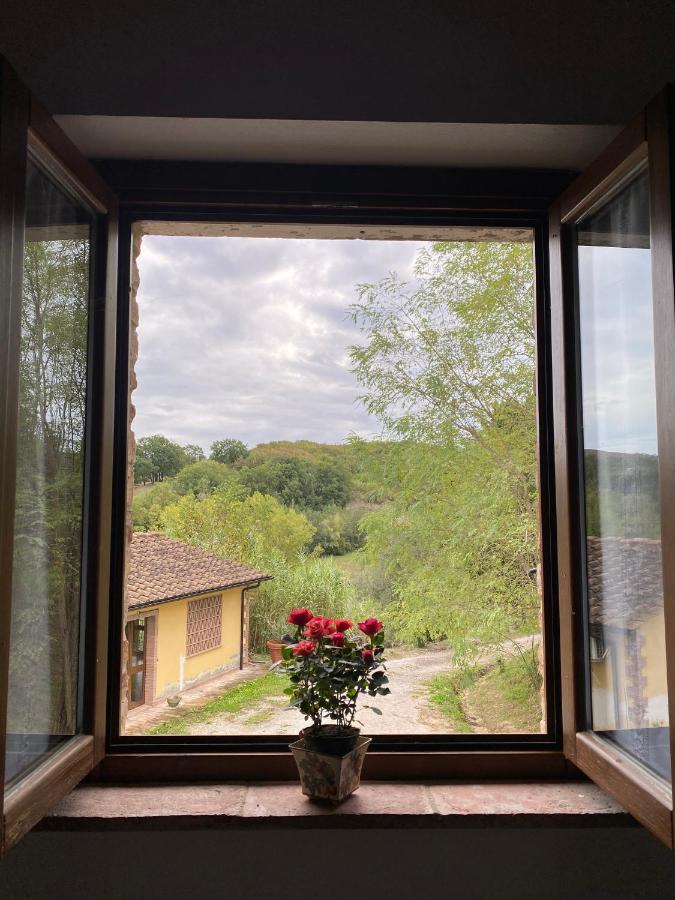 Masso Alle Rose Di Santarsiero Serena Montaione Luaran gambar