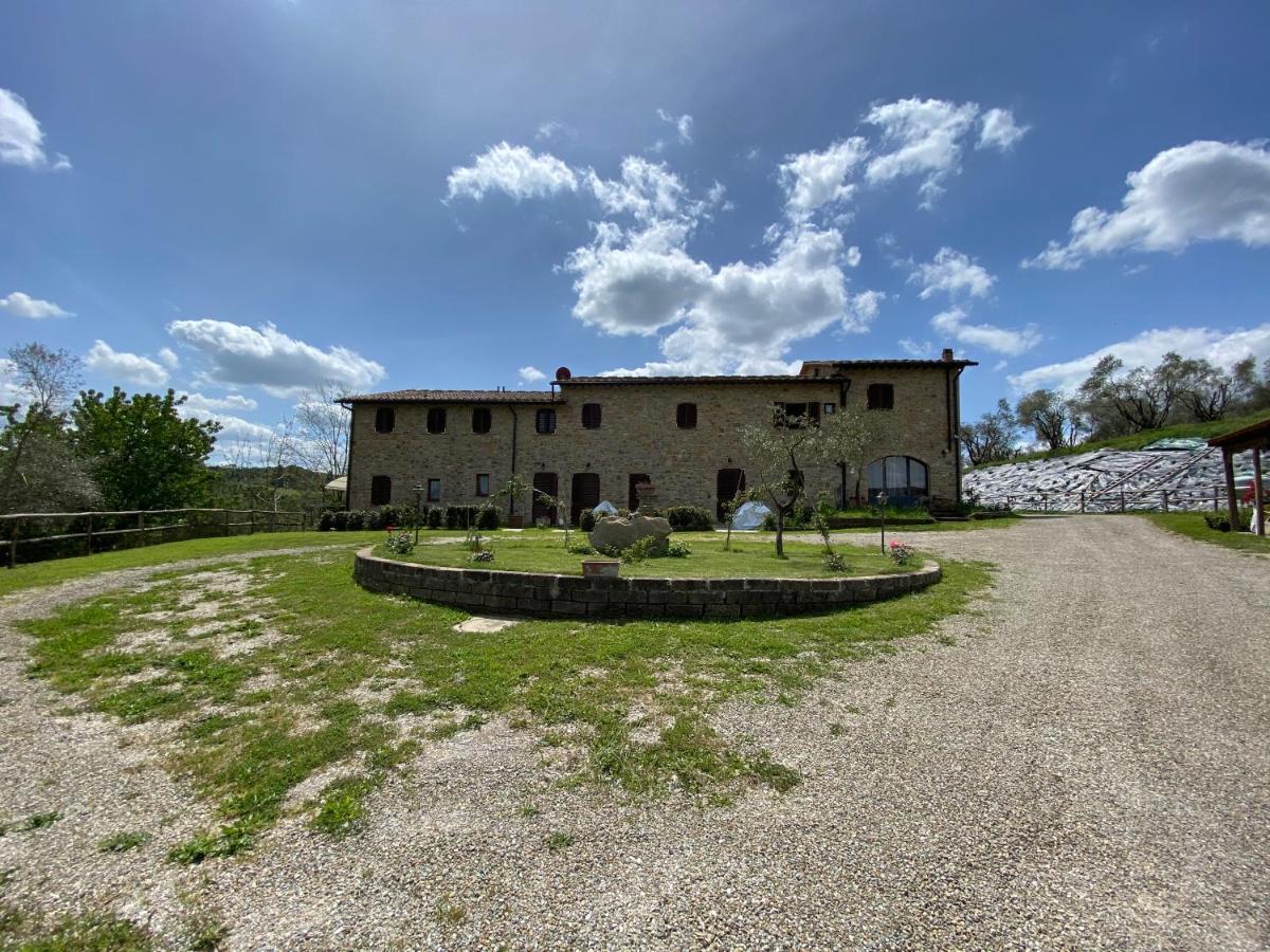 Masso Alle Rose Di Santarsiero Serena Montaione Luaran gambar